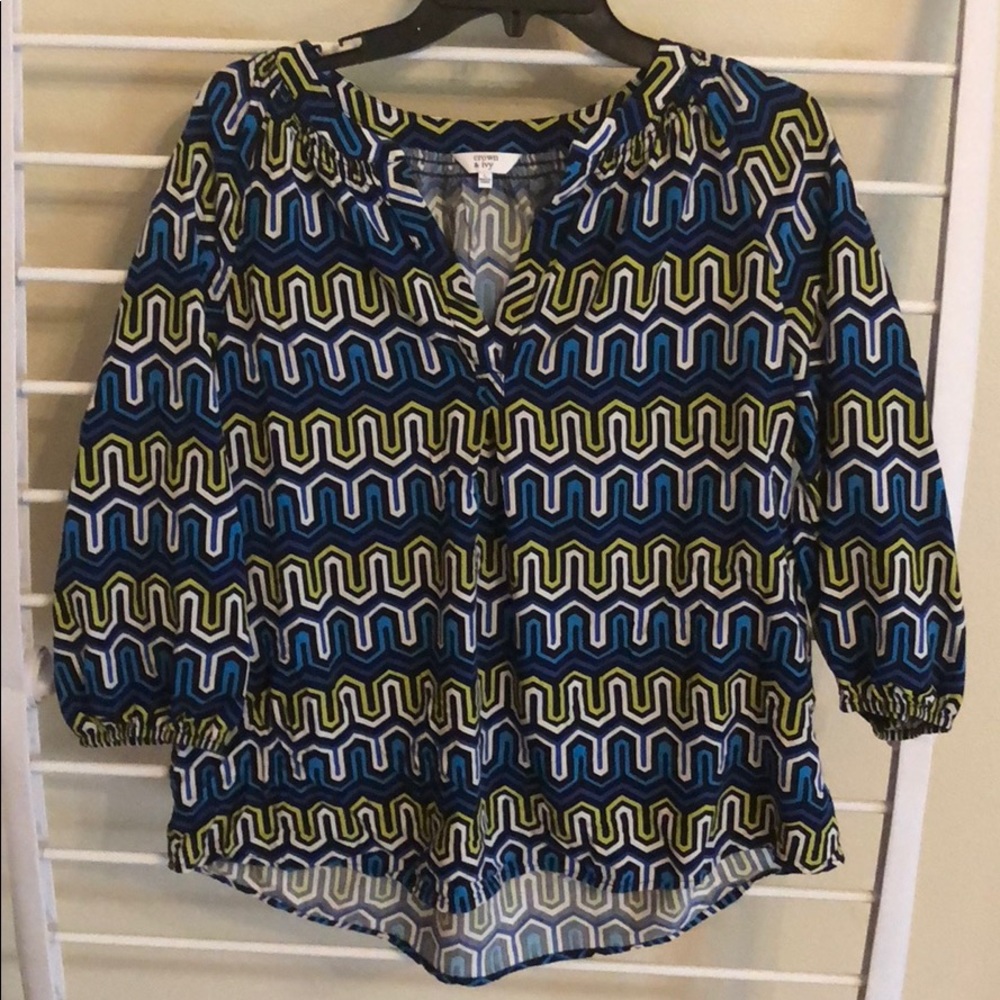Crown & ivy tunic size large